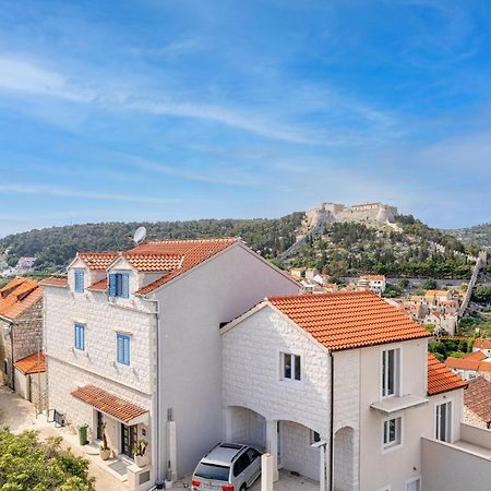 Villa Capitis In The Center- Exclusive Apartment Hvar Town Esterno foto