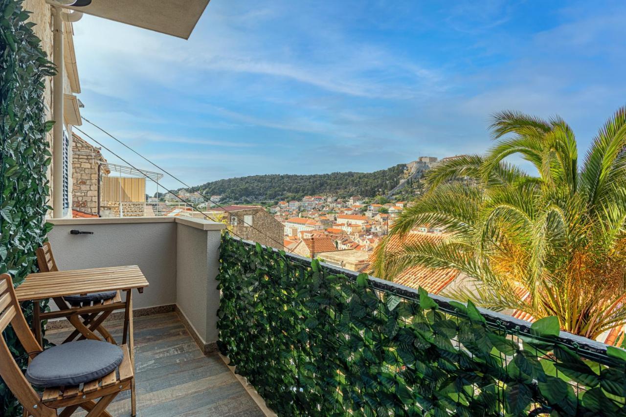 Villa Capitis In The Center- Exclusive Apartment Hvar Town Esterno foto